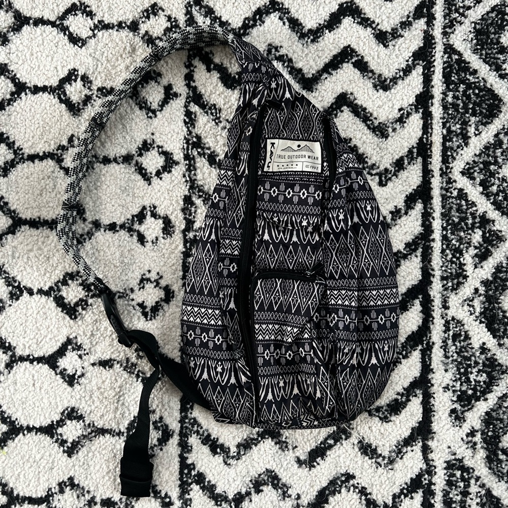 Kavu sling bag
